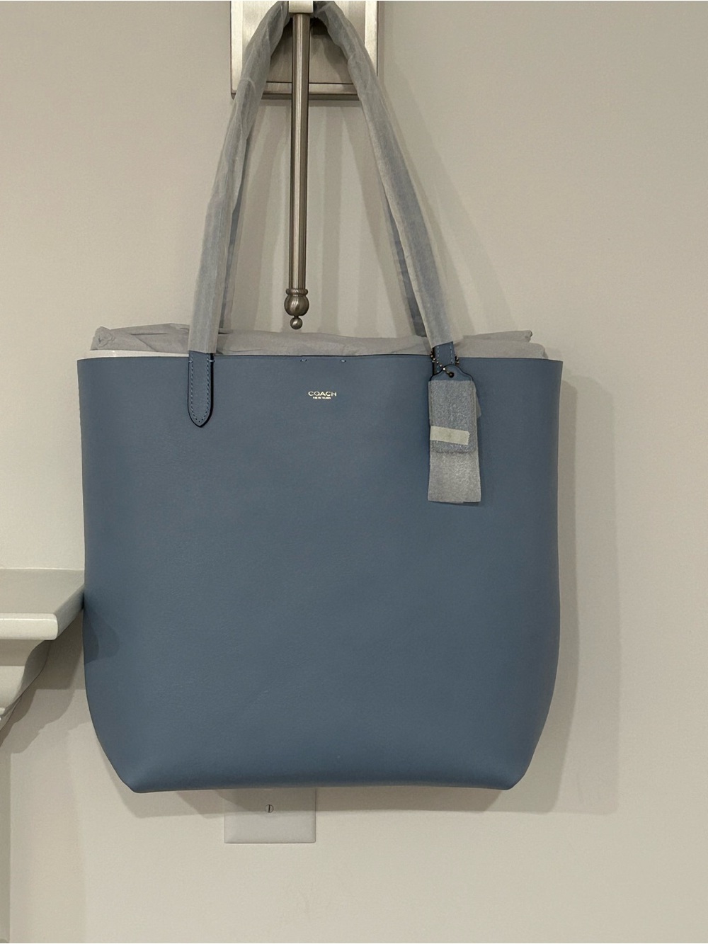 New with Tags Coach Manhattan Tote - Bluebell